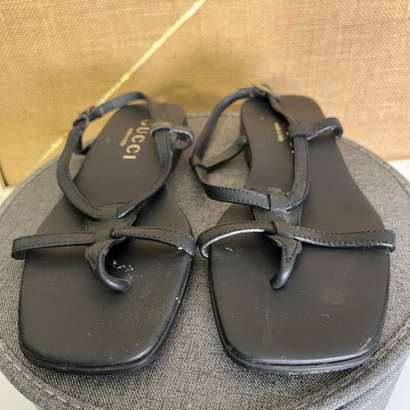 Gucci Black Leather Sandals, Size 40E EU (10 in US) - Picture 1 of 9
